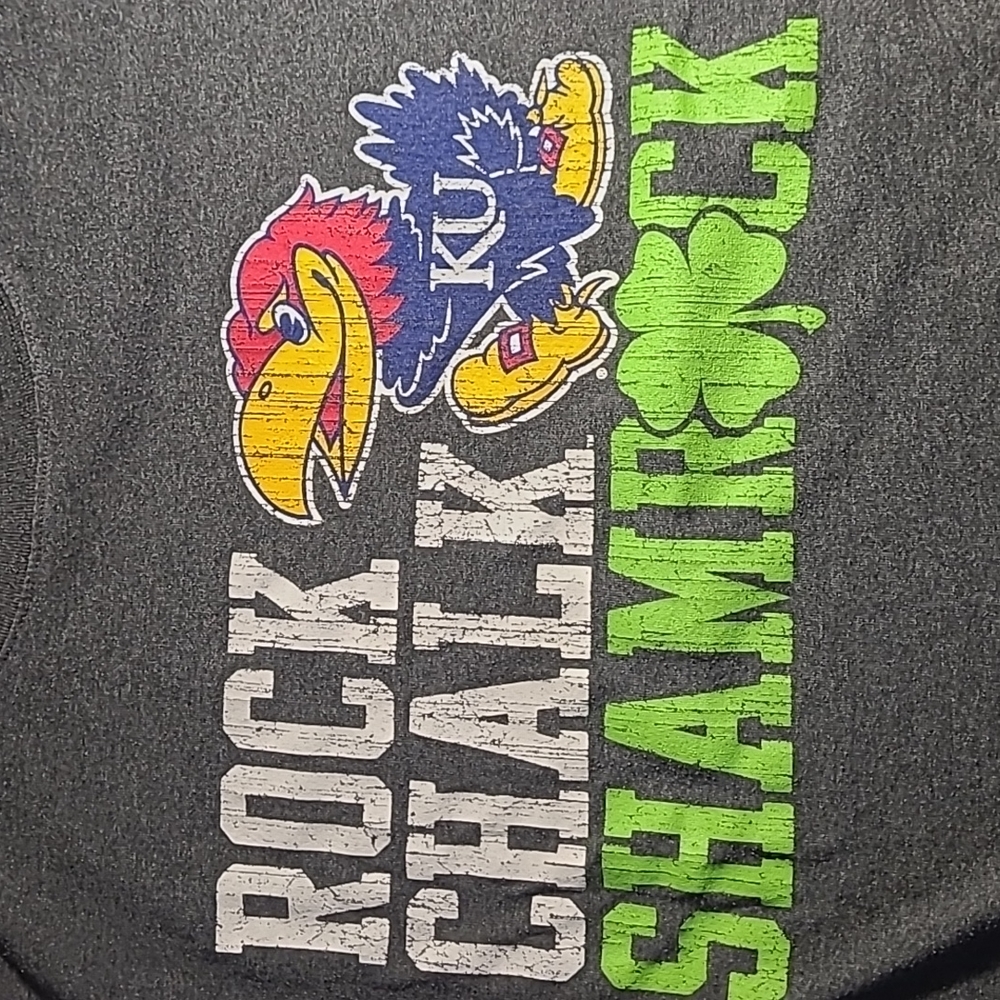 Ku shamrock men's tshirt L